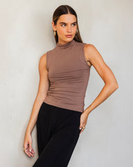Elegant basic top