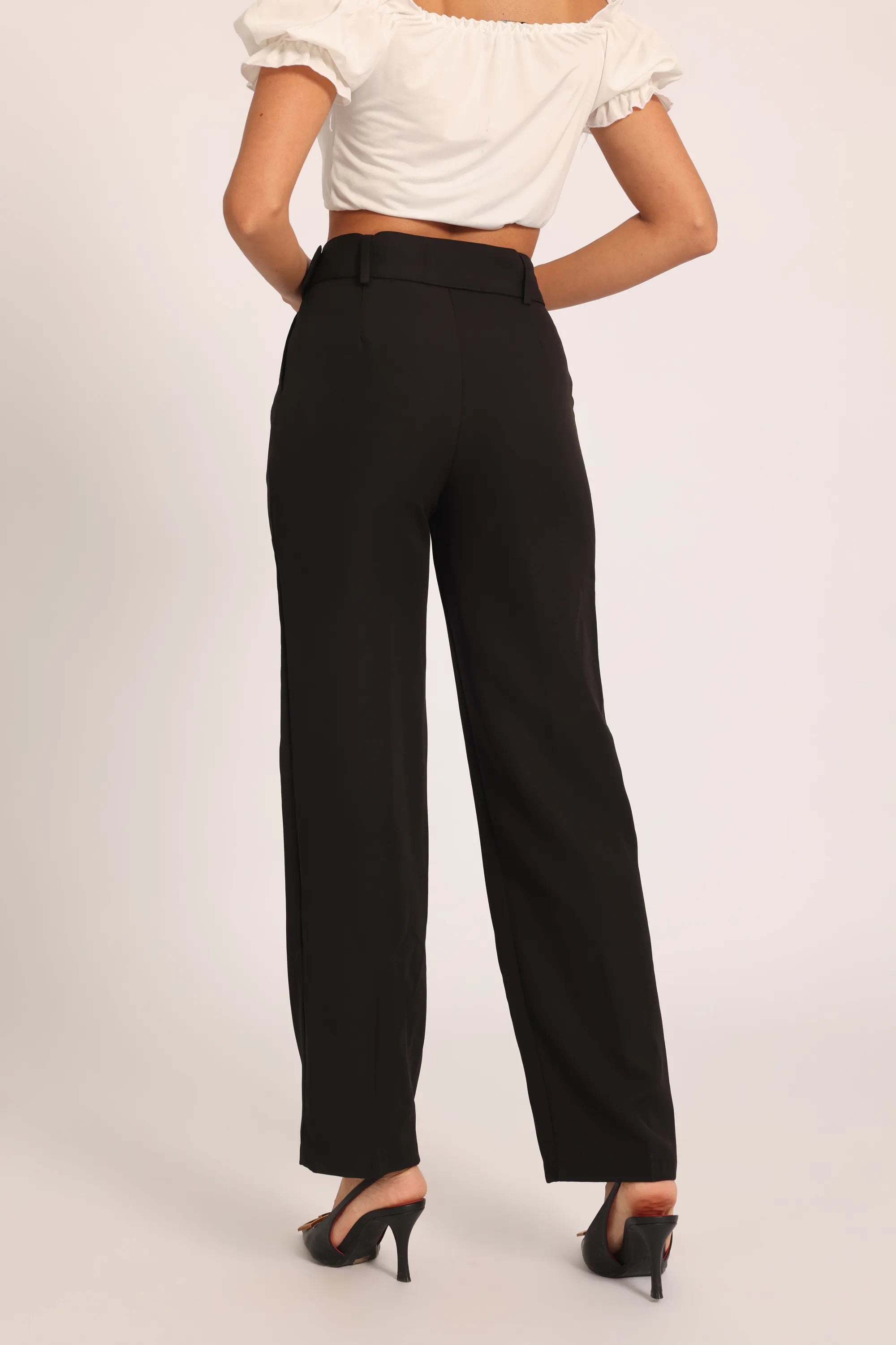 Gold-Ring Waist Pants - Black