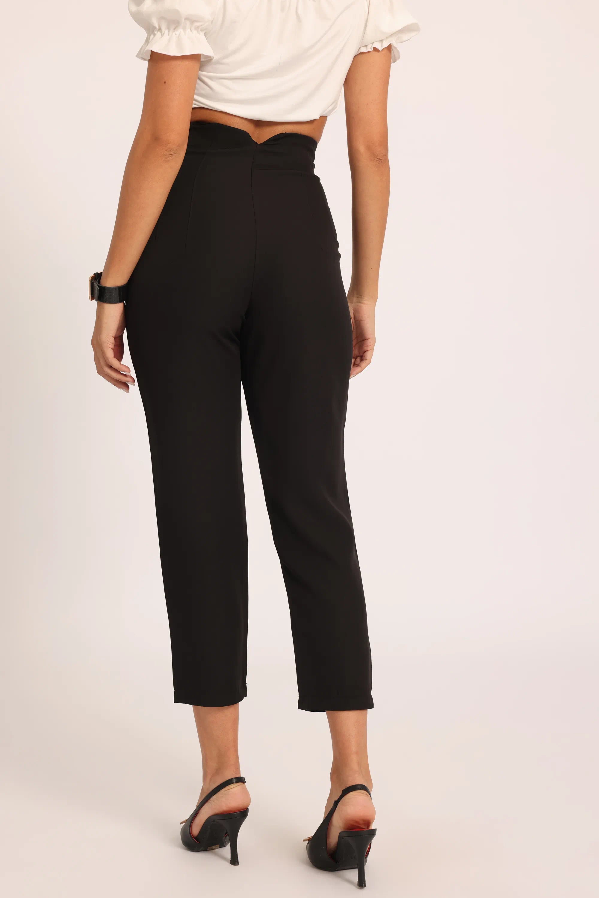 High-Waist Pleated Ankle Trousers - Black