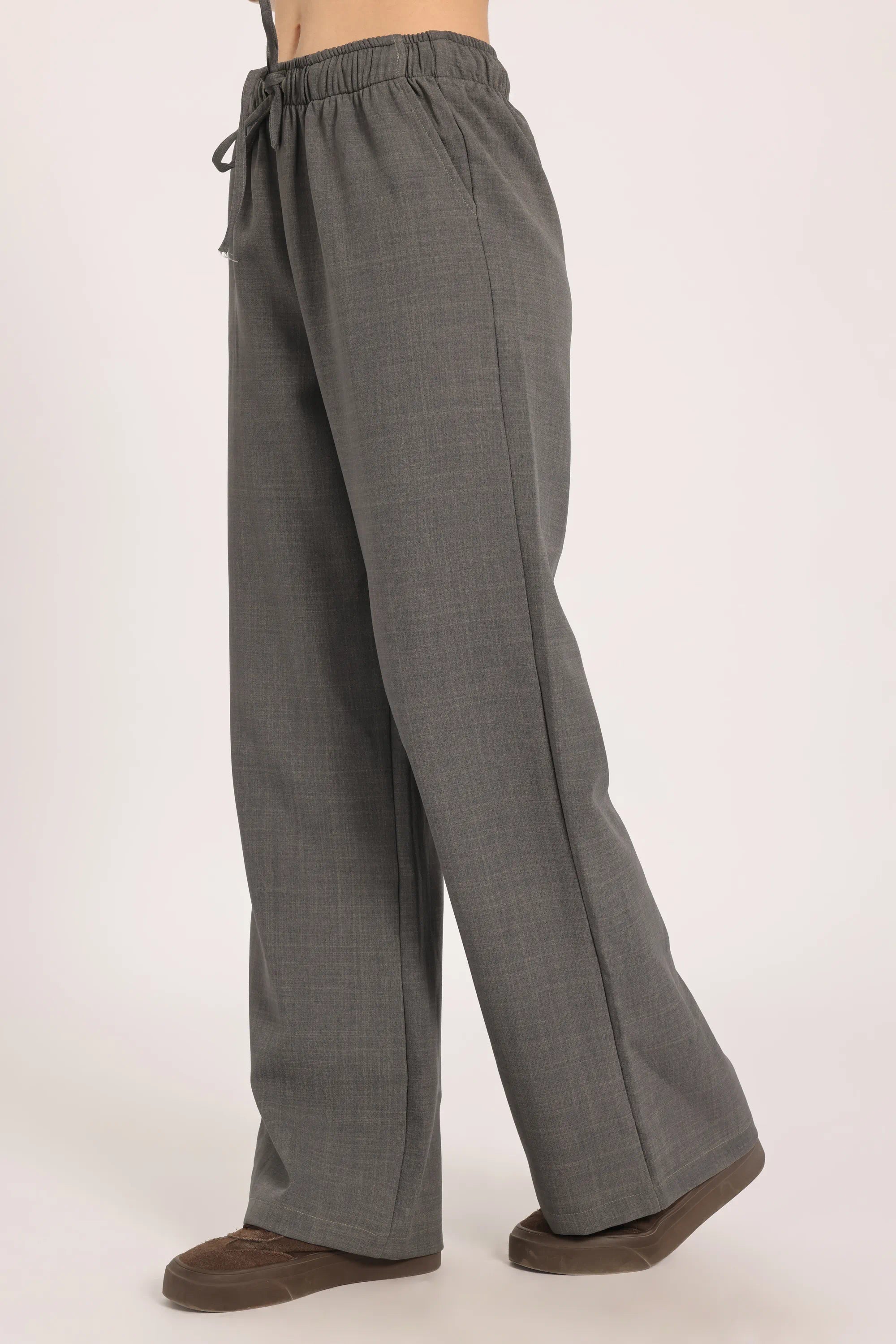 The Relaxed Lounge Wide-Leg Trousers - Gray