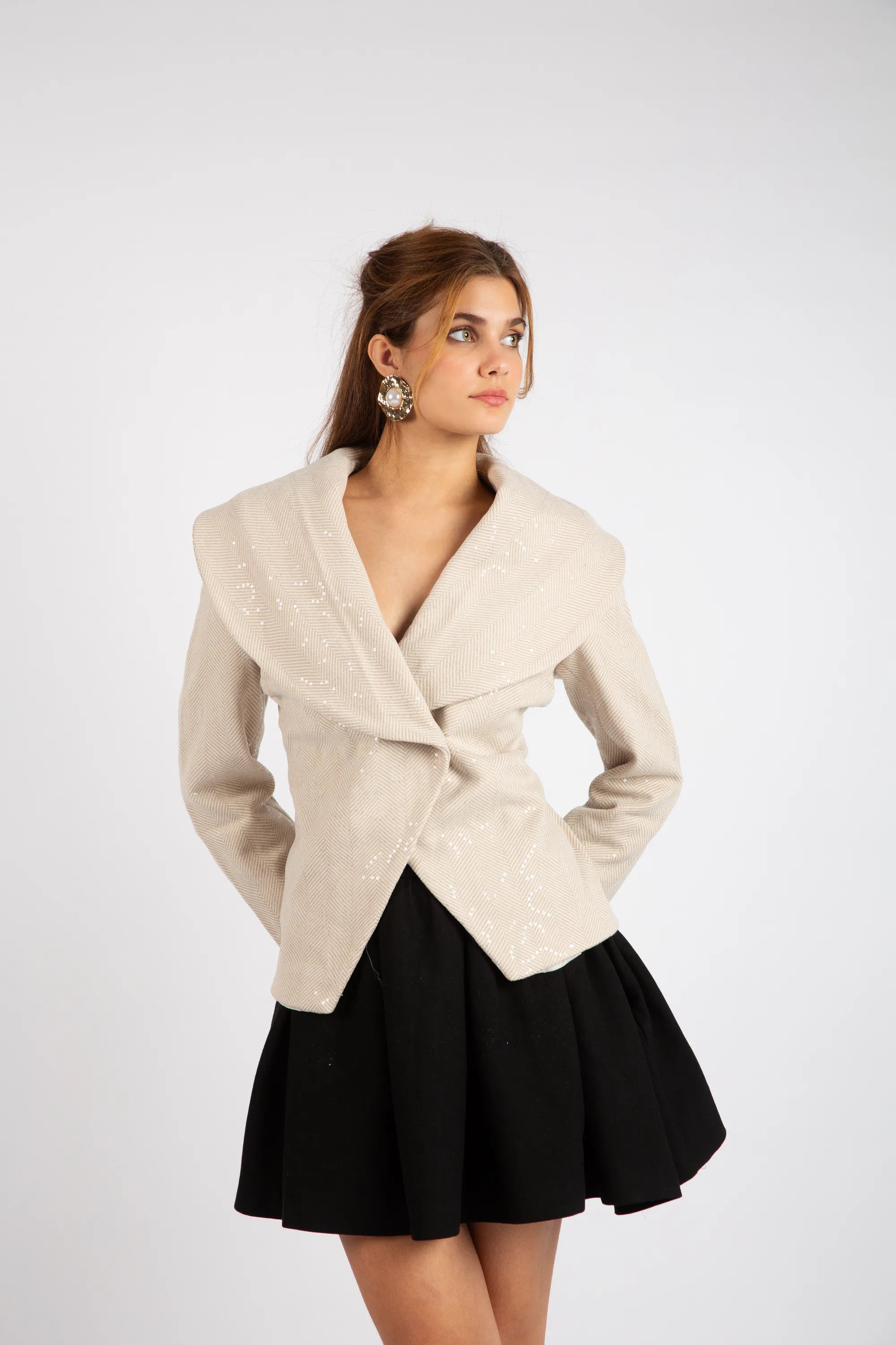 The Shimmer Tailored Statement - Beige