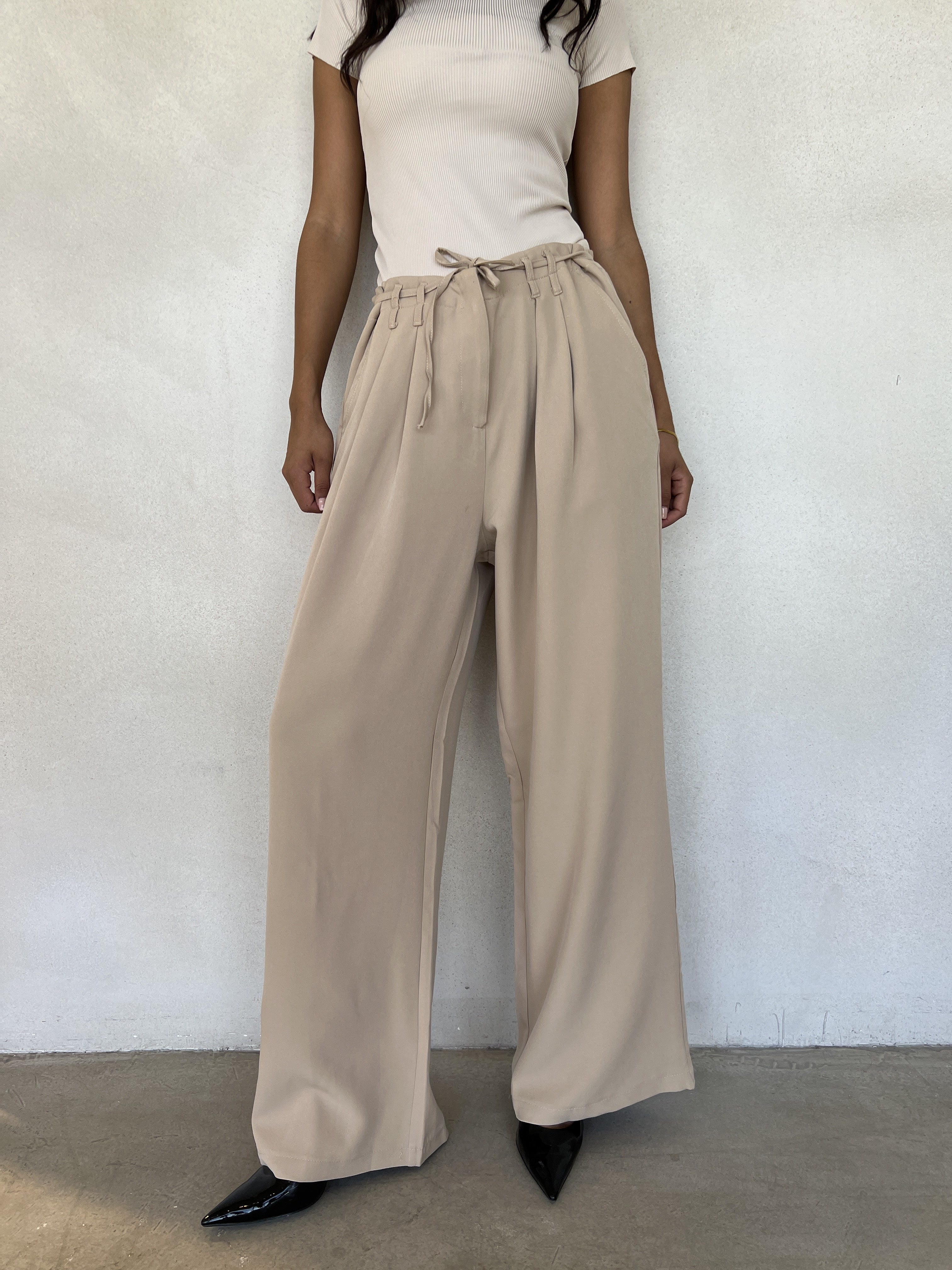 Drawstring wide-leg pants