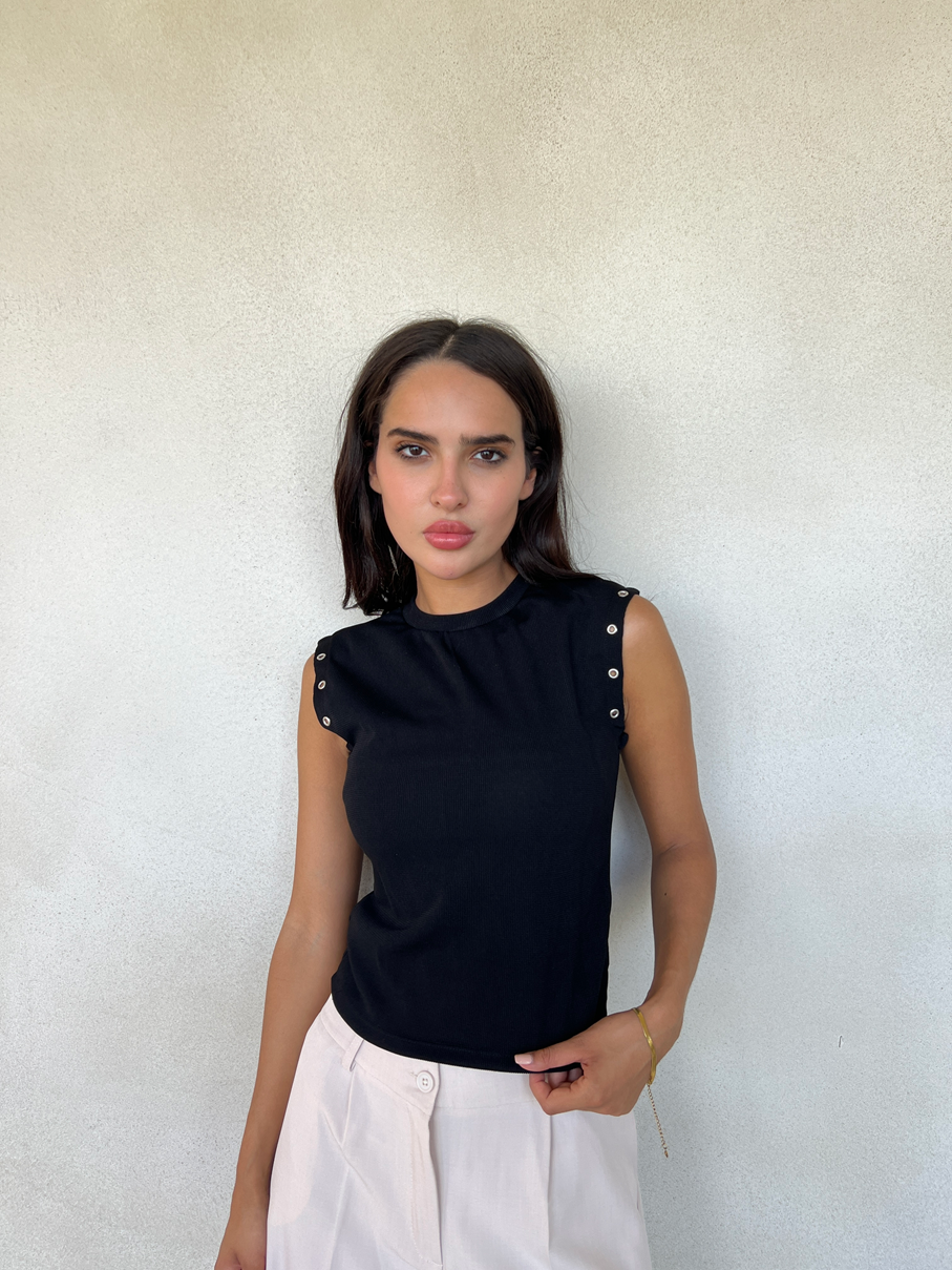 Sleeveless Ring-Detail Top
