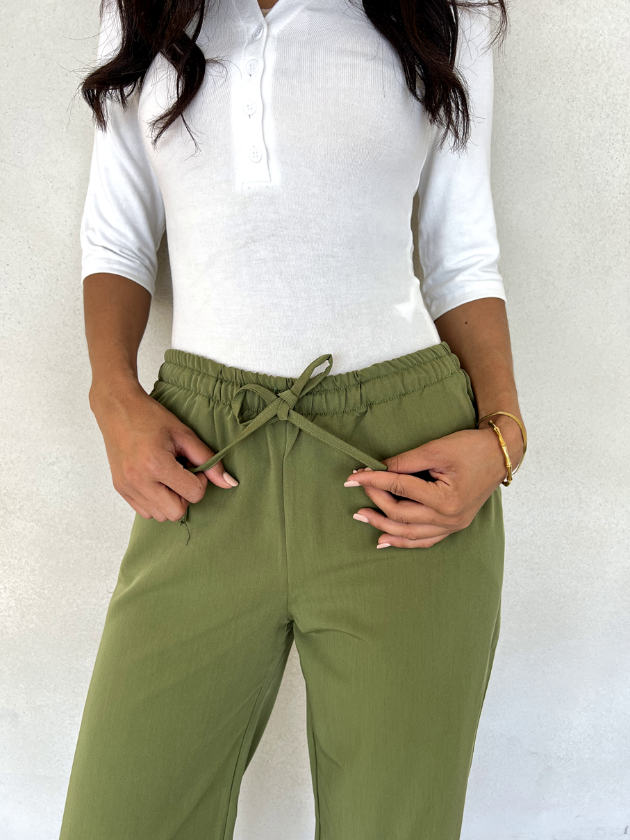 Elastic waist pants