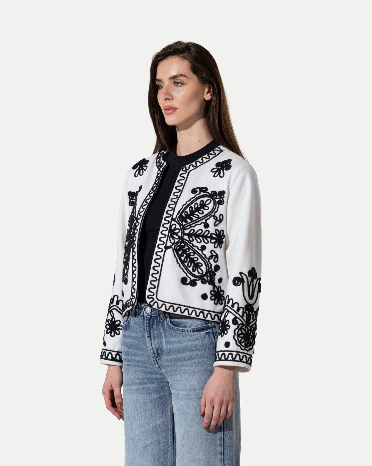 The Artisan Embroidered Cropped Jacket -White